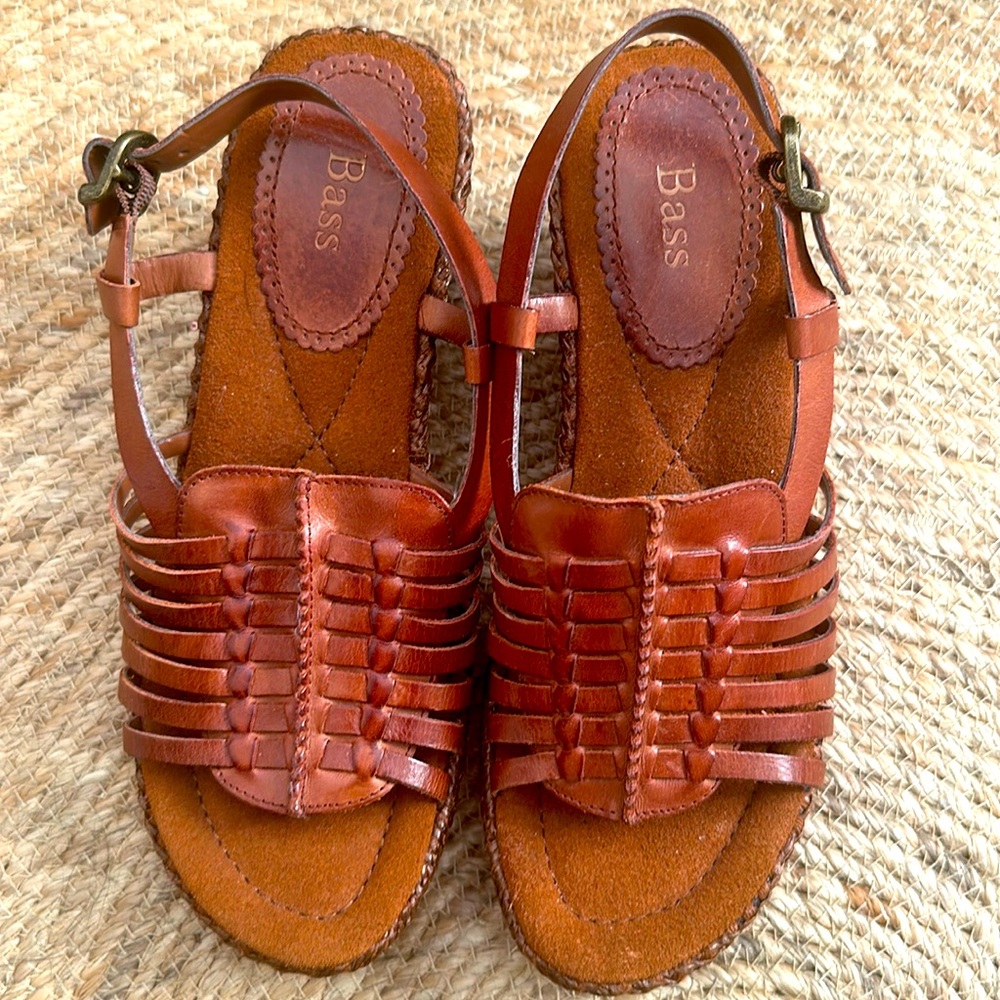 Wedge sandals